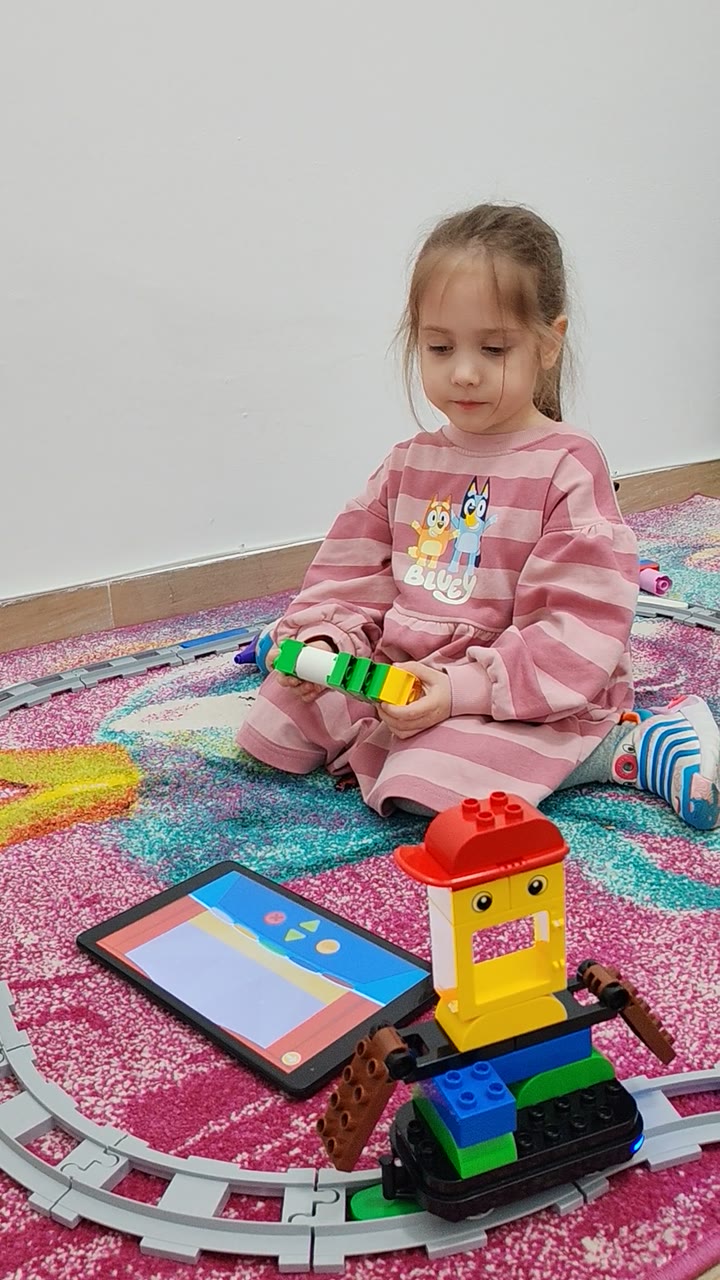 Legići čas — Coding Express vozić sa programiranjem
